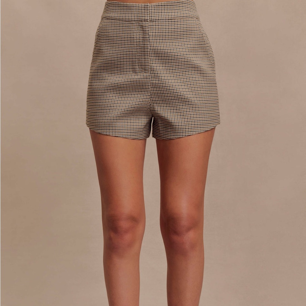 Women's Tan Houndstooth Shorts